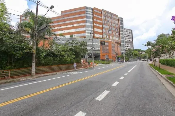 Cobertura Com Dois Quartos Em Frente Ao Einstein E Estadio Do Morumbis Minima 3 Diarias 상파울루 0*,  브라질